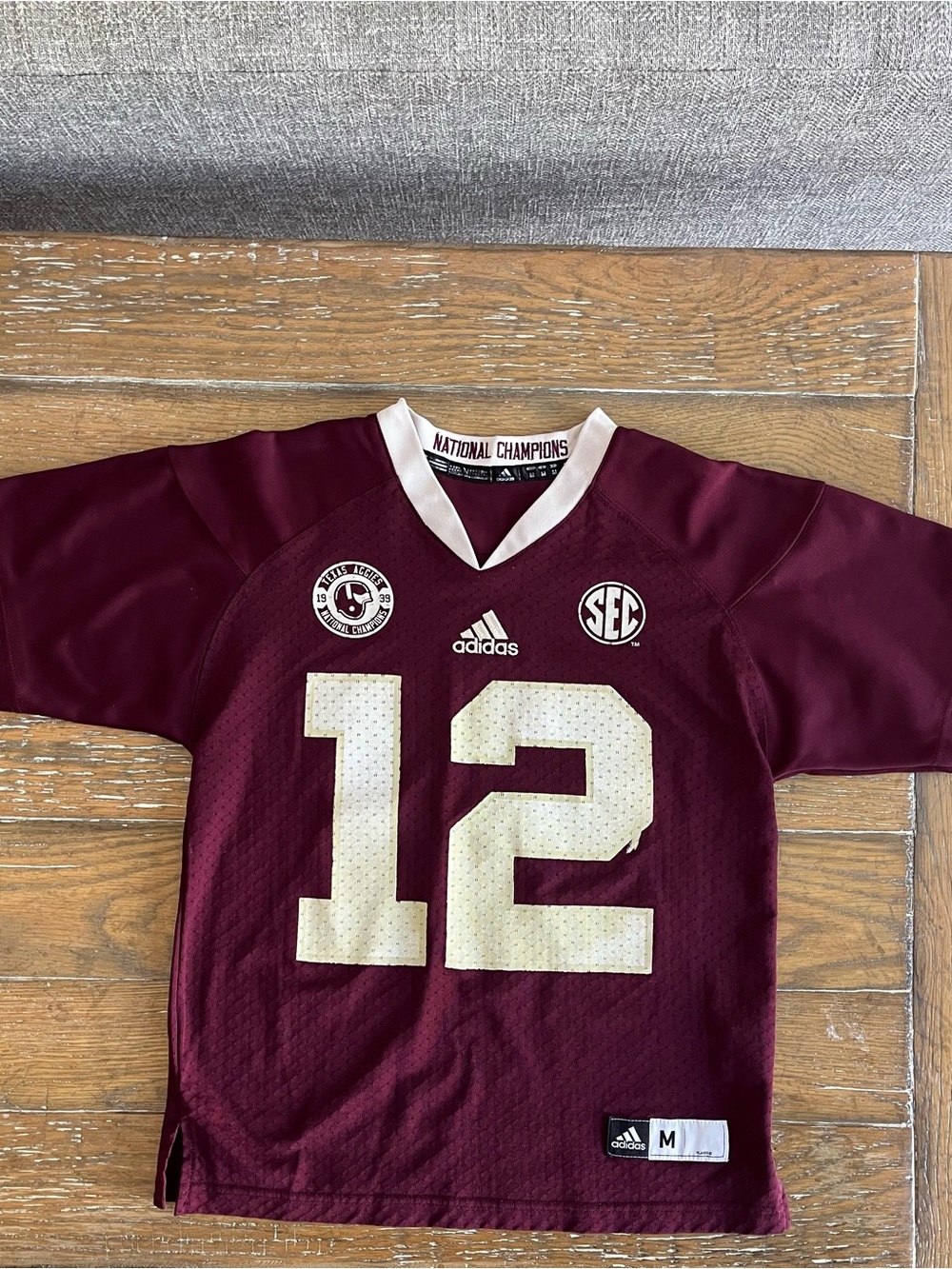 Boy’s Adidas Texas A&M Aggie 12th man #12 College Football Jersey SEC Sz M